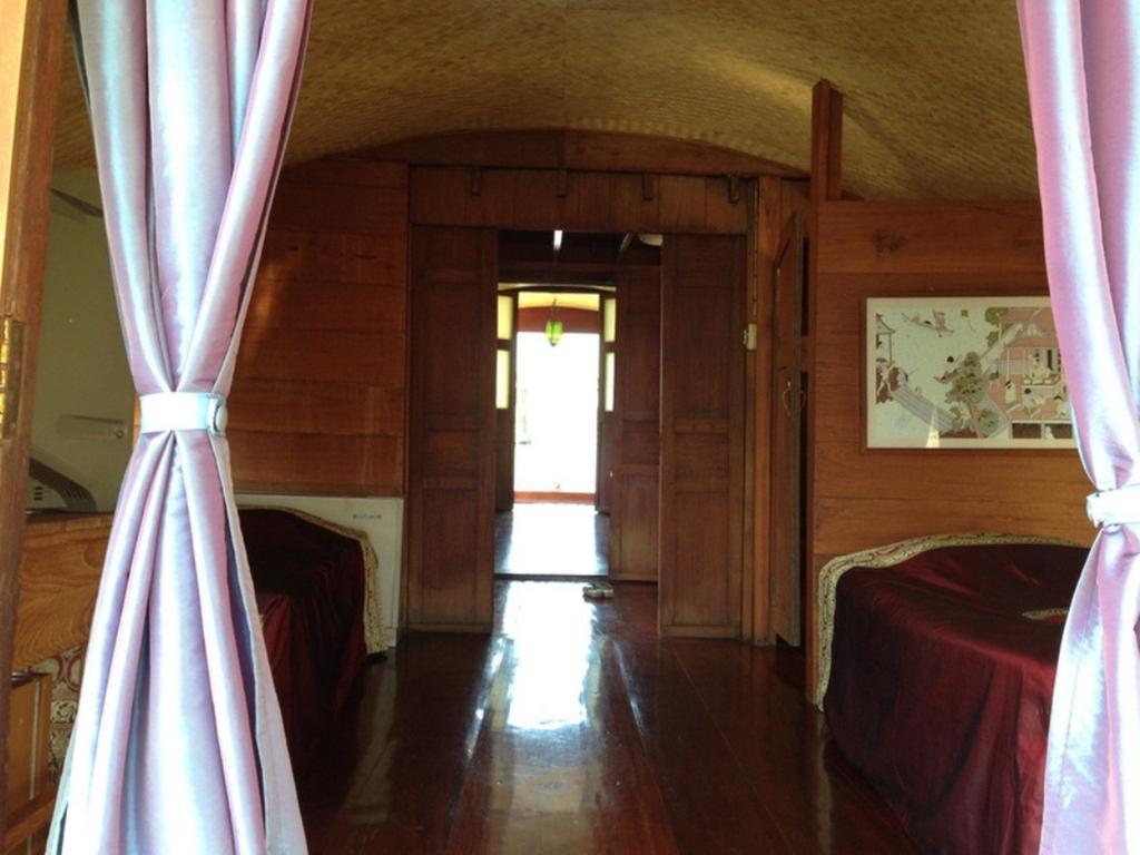 Ayothaya Riverside House Аюттхая Номер фото